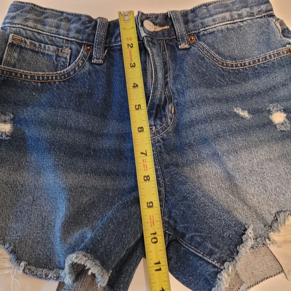 Old Navy adjustable waistband
